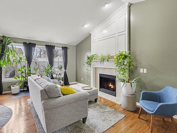 5th image of 7377 Essex Dr