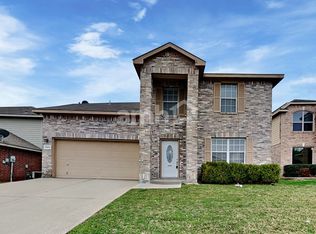7408 Marsland Ln, Arlington, TX 76001