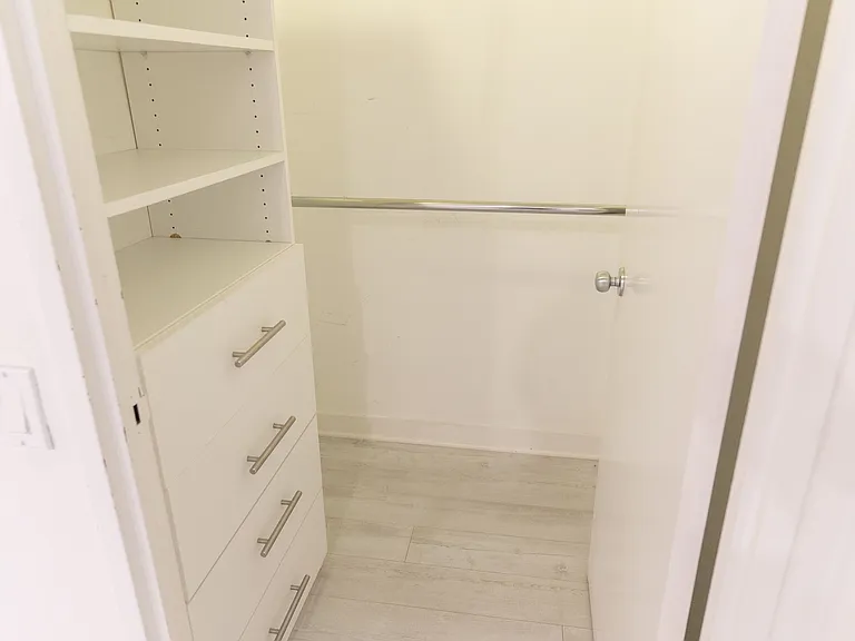 36 Charlotte St #401 — Photo 9
