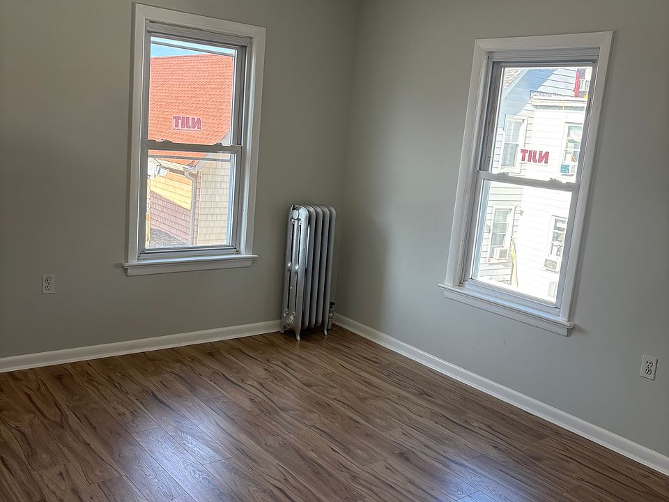 1st image of 109 Union Ave Floor 2