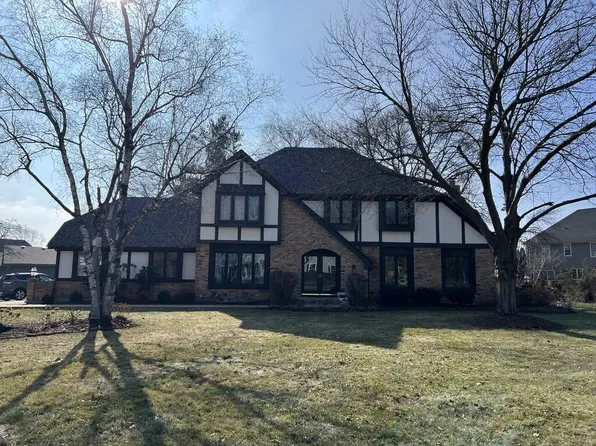 0N730 Coventry Dr, Wheaton, IL 60187