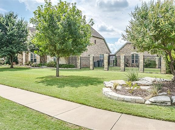 2nd image of 2200 Waters Edge Dr