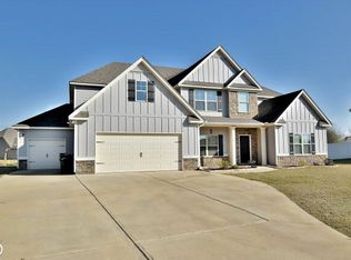 17 Pebblebrook Ln, Fort Mitchell, AL 36856