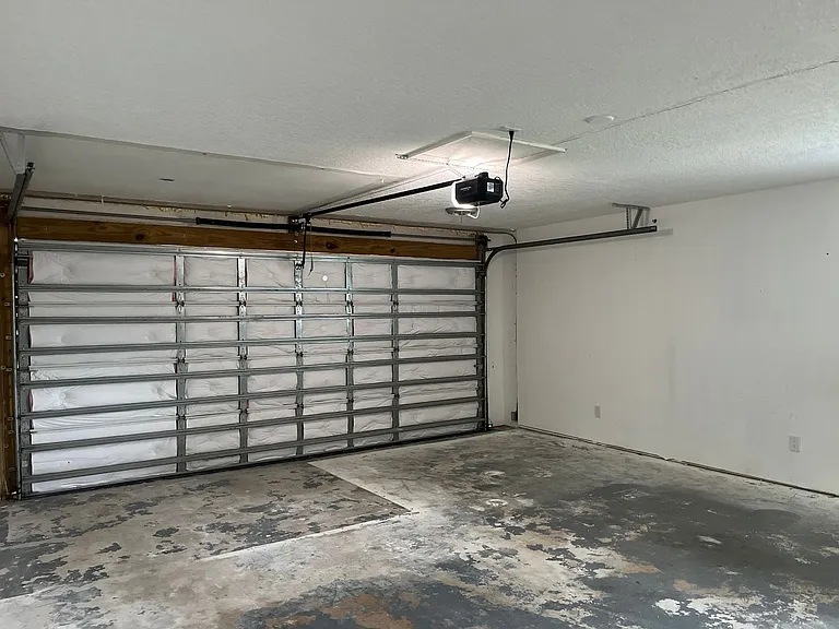 375 Carrousel Ct — Photo 20