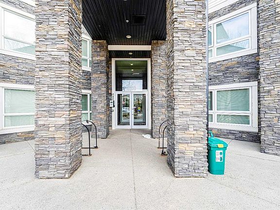 2nd image of 240 S Skyview Ranch Rd NE #2410