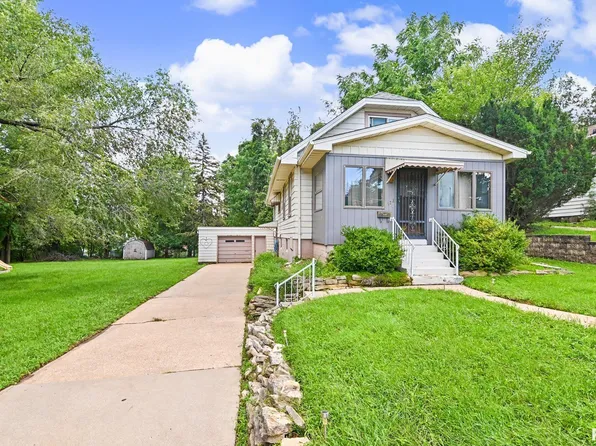 1522 E Paris Ave, Peoria, IL 61603