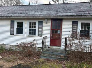 228 Main St, Hampstead, NH 03841