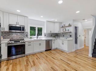 120 Columbia Rd, Lowell, MA 01854