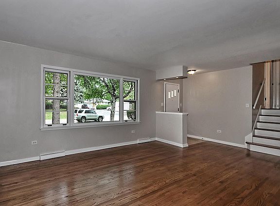 4th image of 3S311 Juniper Ln