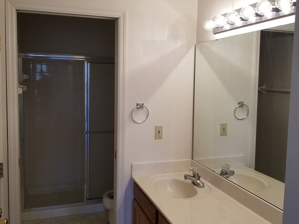 1st image of 206 Langshire Ct