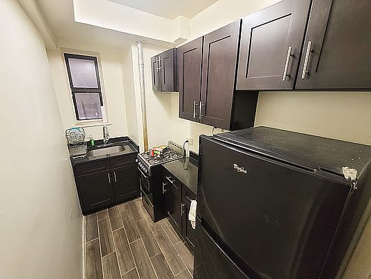 3rd image of 1777 Grand Concourse APT 1D