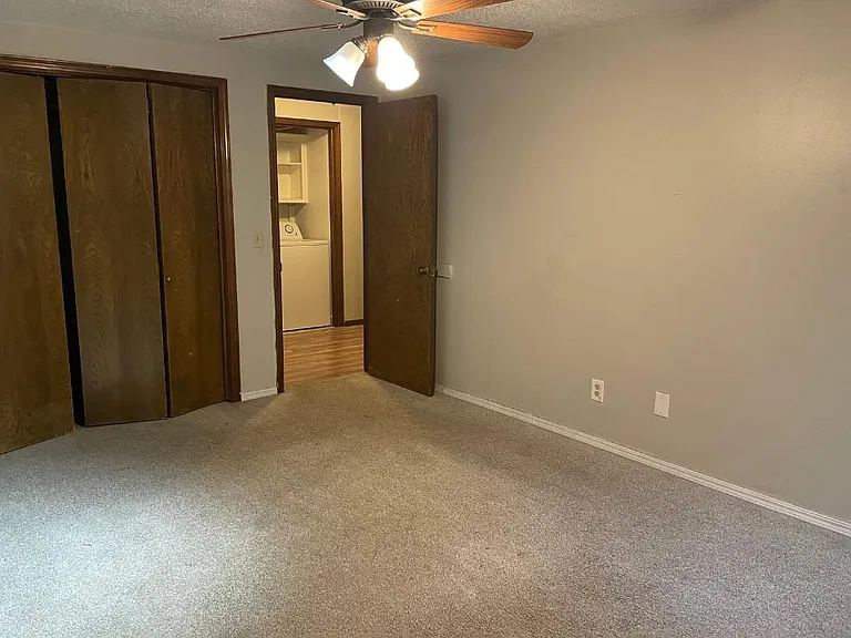 3411 Cameron Ct — Photo 6