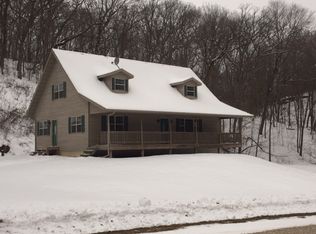S7075 Weber Rd, Viroqua, WI 54665