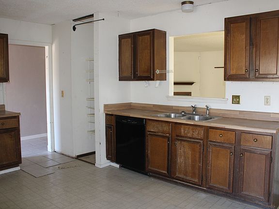 5th image of 5702 Fort Clinton St