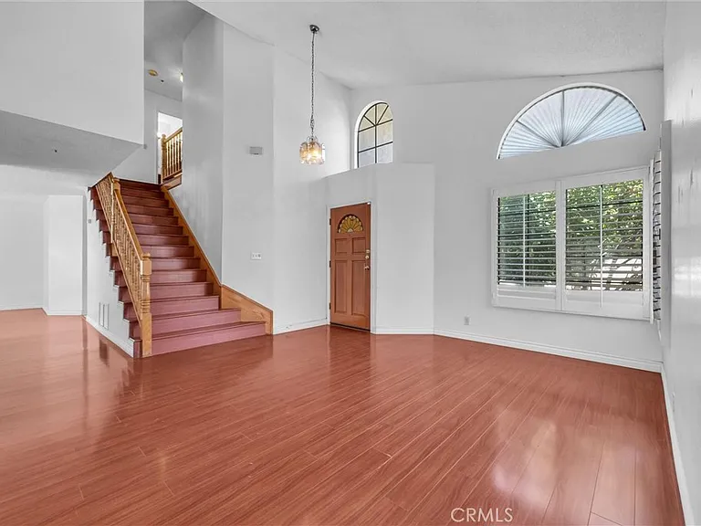 11413 Lower Azusa Rd — Photo 4