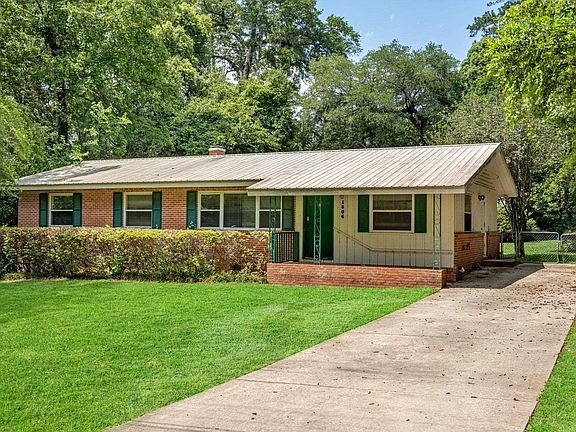 3rd image of 1806 Sunset Ln