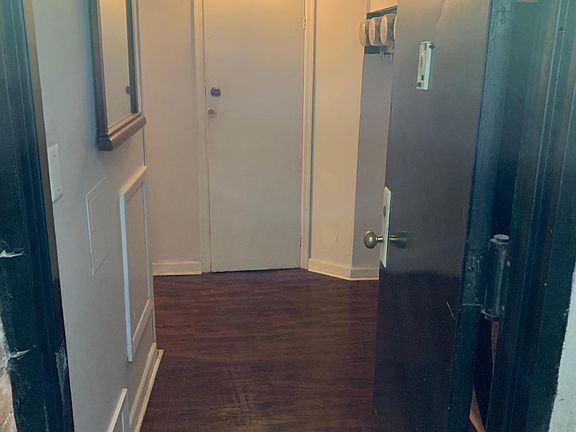 2nd image of 1119 Forest Ave APT Bsmt