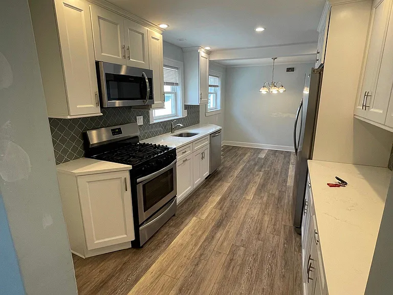 37 Wyoming Ave #1 — Photo 8