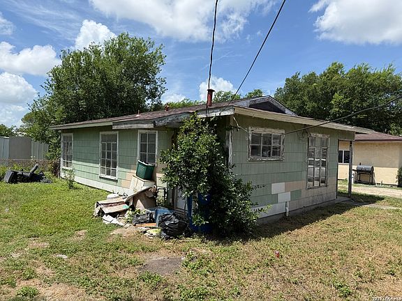 2nd image of 318 Sterling St