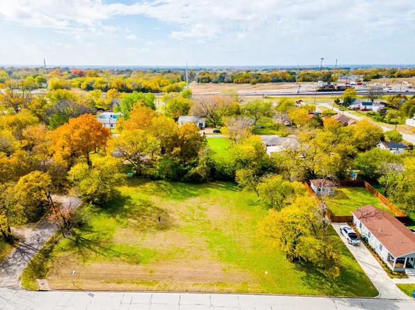1201 N Kaufman St, Ennis, TX 75119