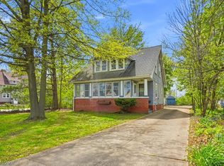 1712 E 300th St, Wickliffe, OH 44092