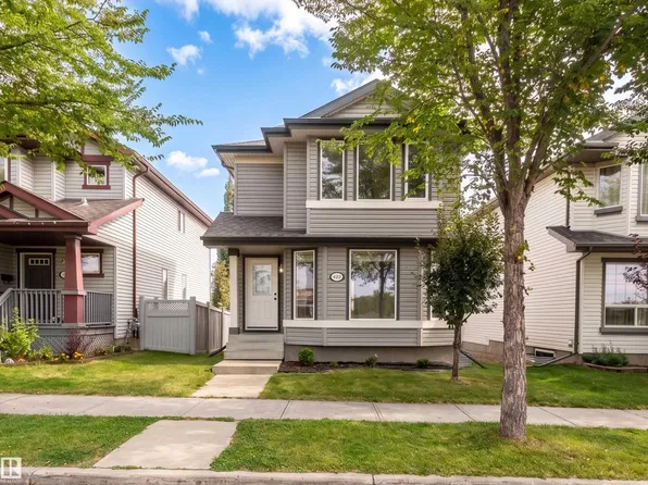 404 Hemingway Rd NW, Edmonton, AB T6M 0J8