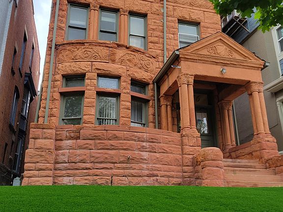 2nd image of 1256 N Corona St #2