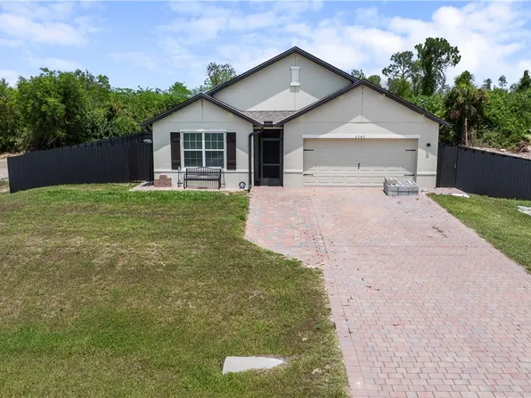 2749 NE 7th Pl, Cape Coral, FL 33909