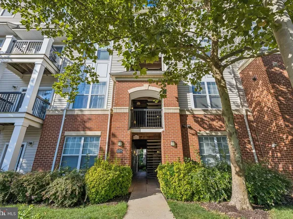 11373 Aristotle Dr #9109, Fairfax, VA 22030