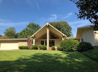 1781 Knolls Dr, Newton, NC 28658