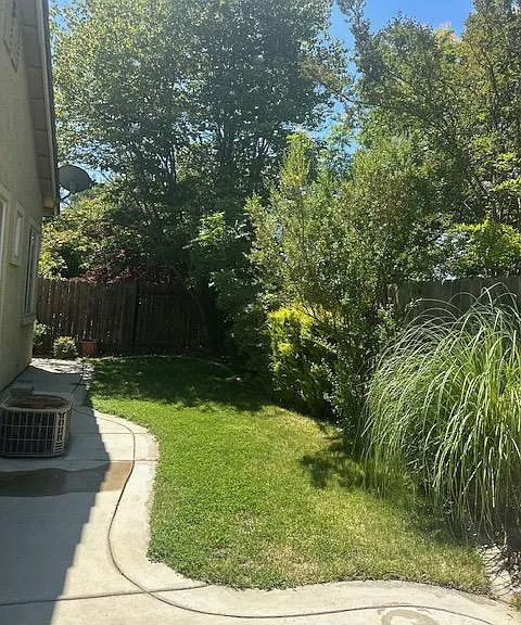 1069 Galston Dr — Photo 5