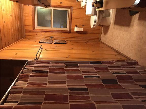 3rd image of 23173 Oak View Dr