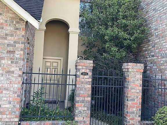 3rd image of 1663 Sharp Rd
