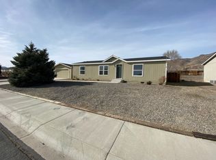 80 Jasper Ln, Dayton, NV 89403