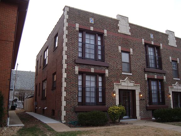 2nd image of 934 Concordia Ln #2S