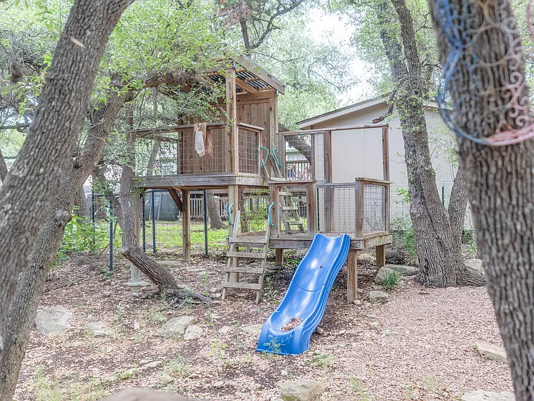 1015 Twin Deer Ln — Photo 19