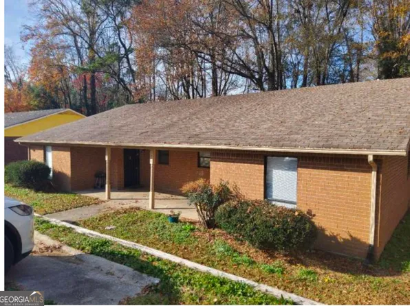 1053 Green Valley Dr NW, Conyers, GA 30012