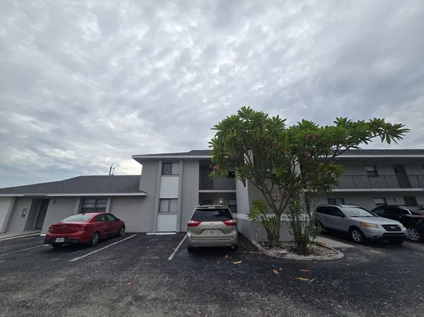 4815 Triton Ct E, Cape Coral, FL