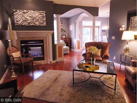 5th image of 2065 Rushmore Dr