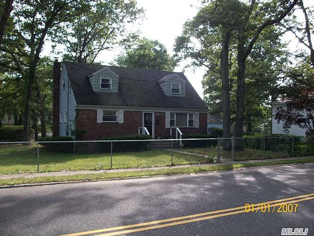 1st image of 830 Mount Ave