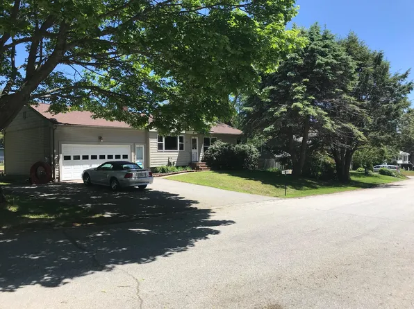 2 Pond View Rd, Cape Elizabeth, ME 04107
