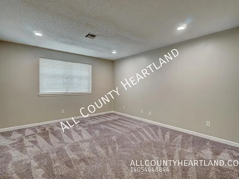 1528 Apollo Rd — Photo 7