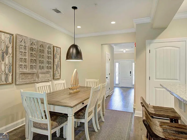 205 Mariners Cir — Photo 8