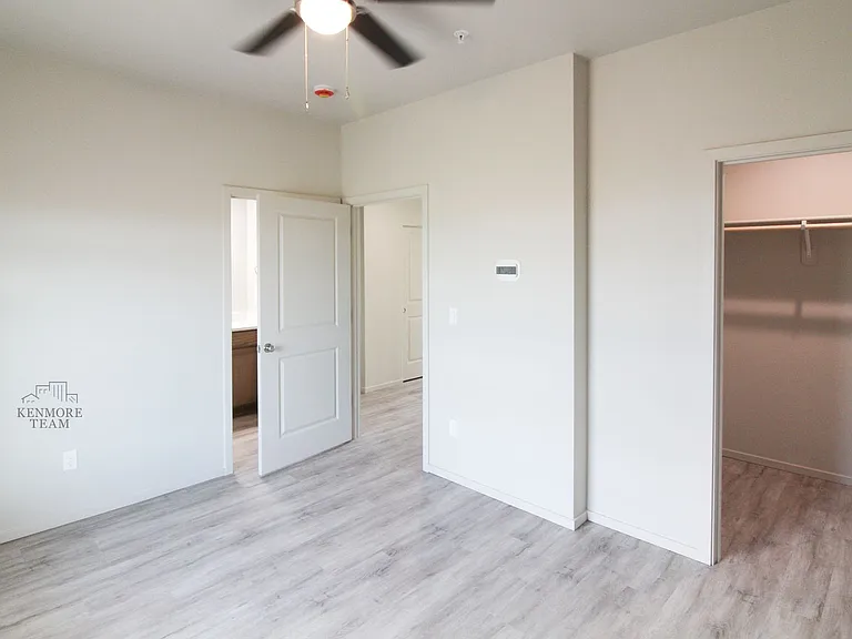SANDHILL APARTMENTS — Photo 16