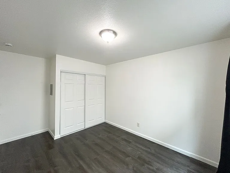 3800 Waller Ave — Photo 11