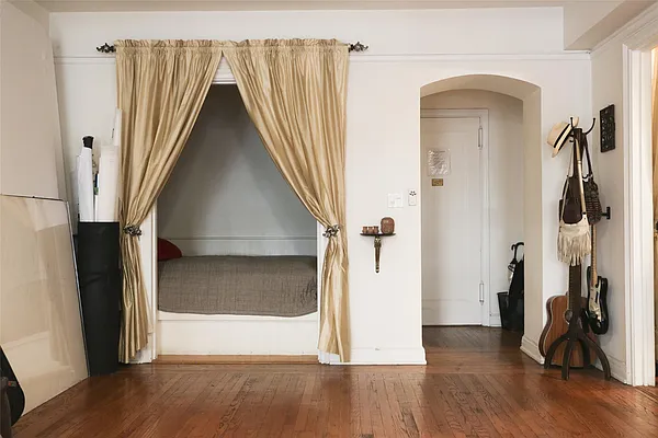 Sold by Marion Bass, Inc. | media 5