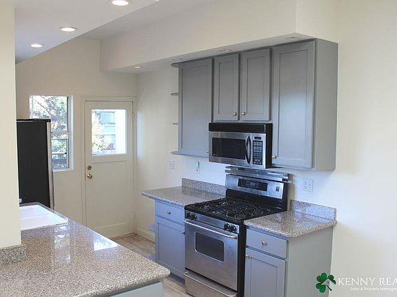 4th image of 635 Castro St #A