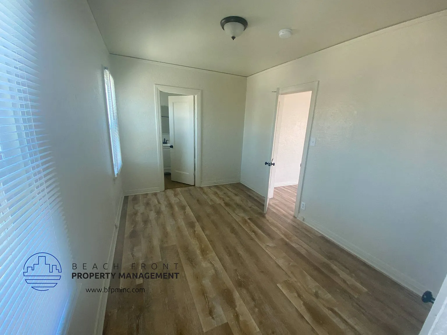 566 W. 17th St. — Photo 3