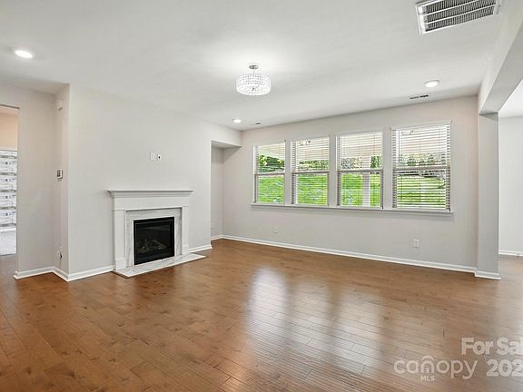 4th image of 20422 Creek Bend Edge Ct