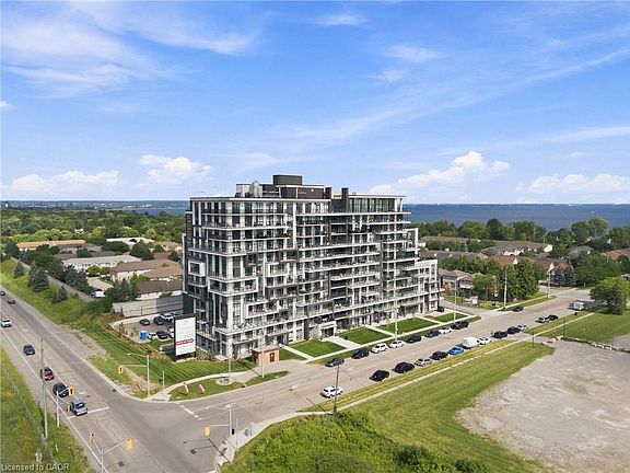3rd image of 461 Green Rd #921